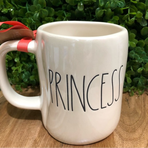 Rae Dunn NWT Disney princess collection Ariel “Princess “ mug - Picture 4 of 4